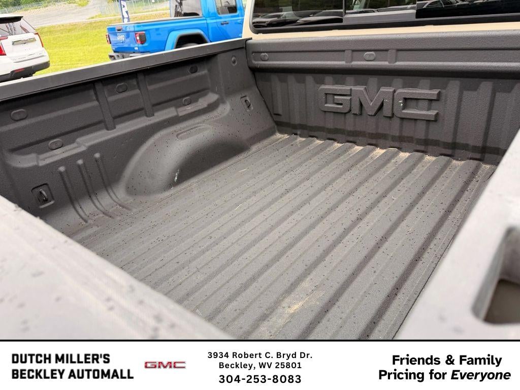 2022 GMC Canyon 4WD AT4 w/Cloth