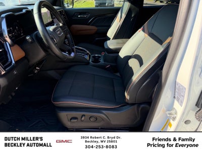 2024 GMC Canyon 4WD AT4