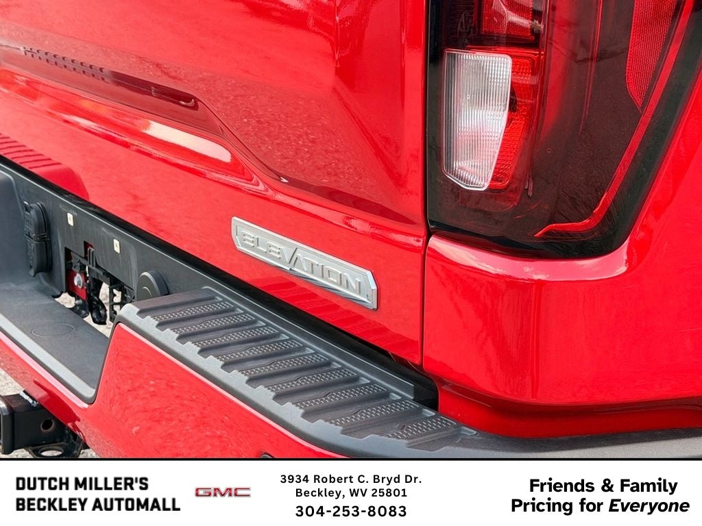 2025 GMC Sierra Elevation