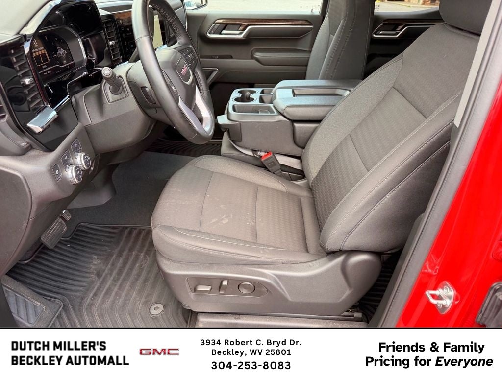 2025 GMC Sierra Elevation