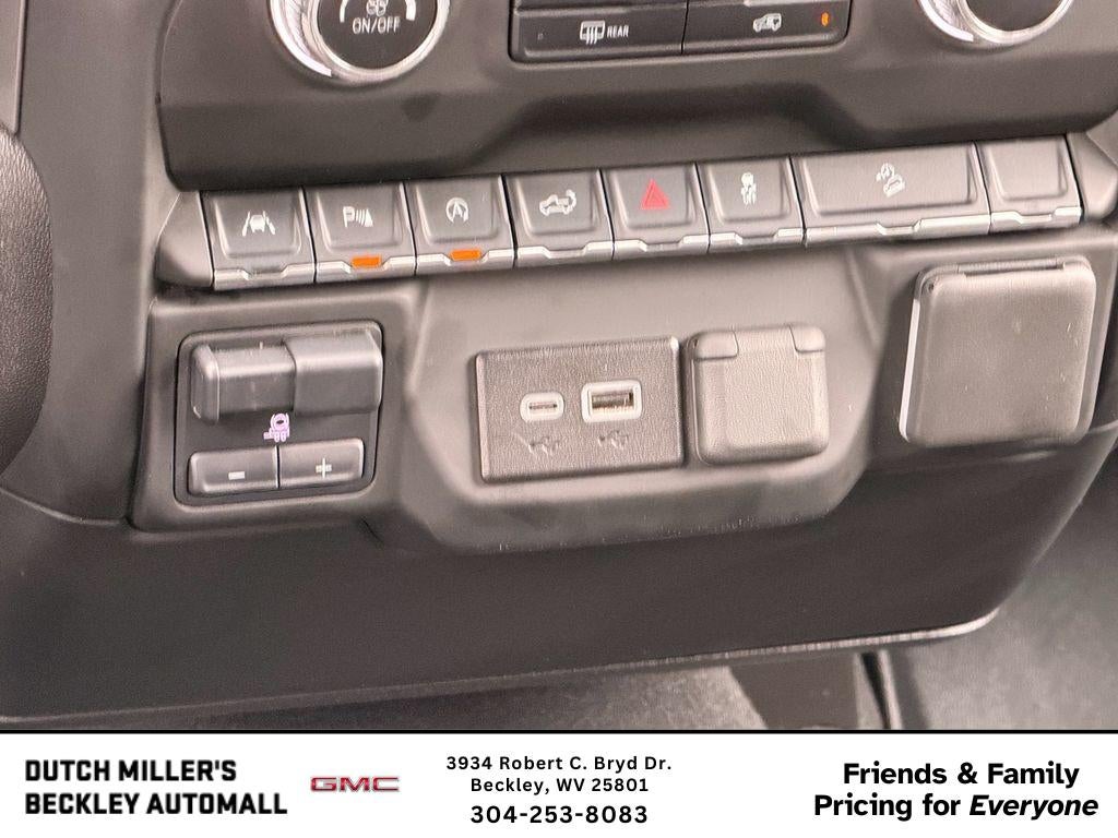 2024 GMC Sierra Pro
