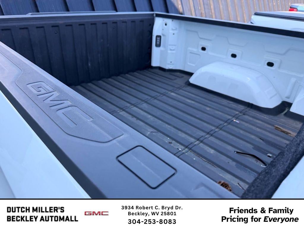 2024 GMC Sierra Pro