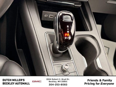 2024 Cadillac XT4 AWD Premium Luxury