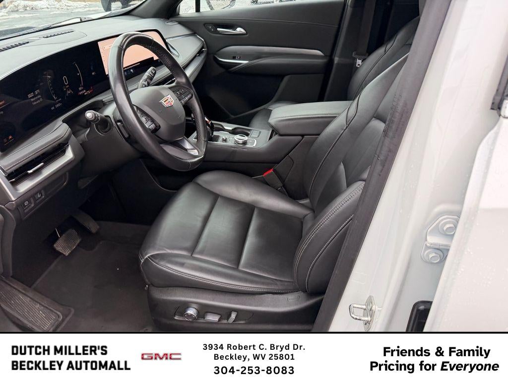 2024 Cadillac XT4 AWD Premium Luxury