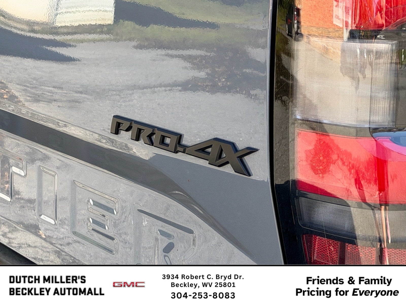 2023 Nissan Frontier PRO-4X