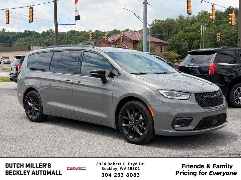 2025 Chrysler Pacifica