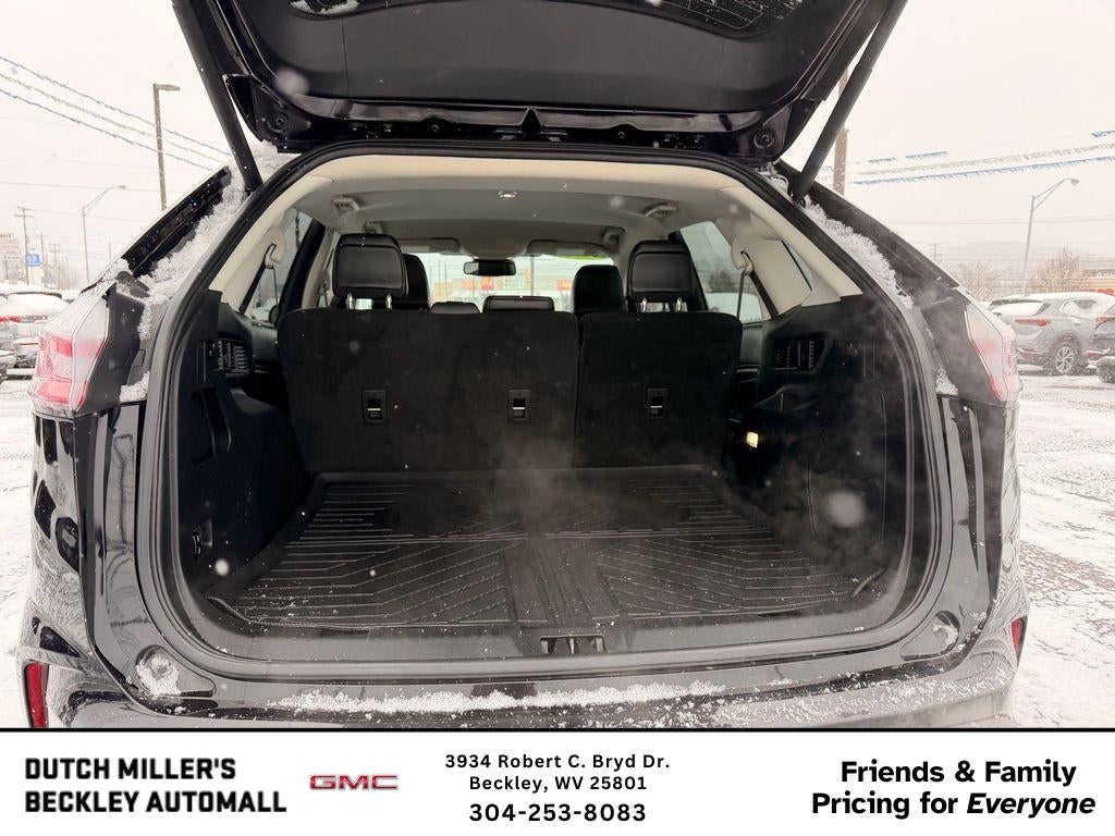 2023 Ford Edge Titanium