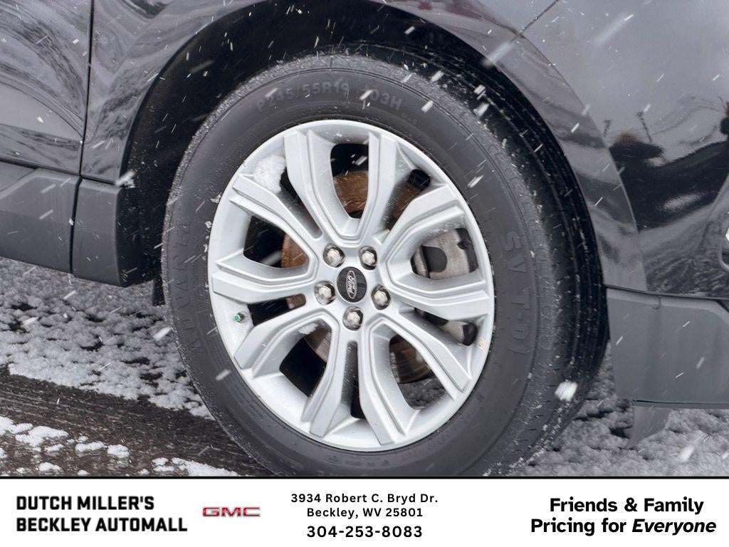 2023 Ford Edge Titanium