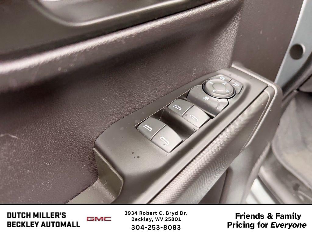 2024 Chevrolet Silverado Custom