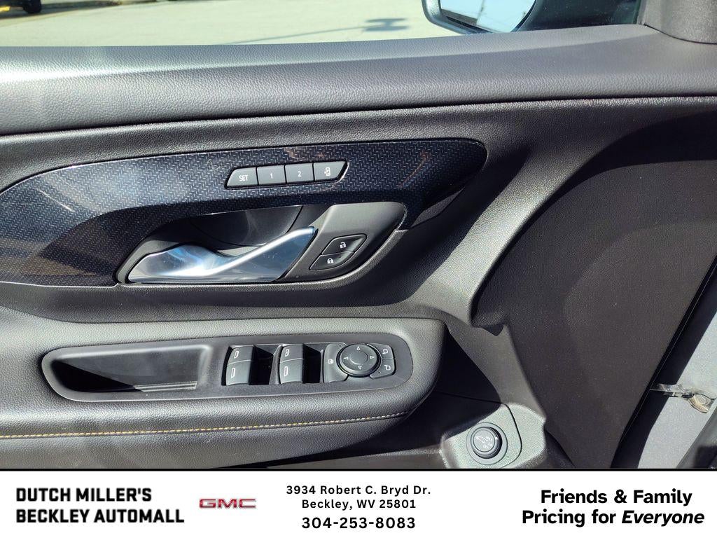 2023 GMC Terrain AT4