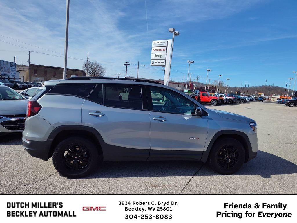 2023 GMC Terrain AT4