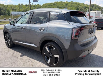 2025 Nissan Kicks SR