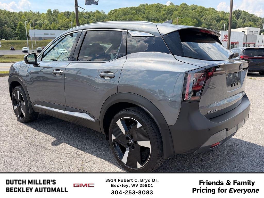 2025 Nissan Kicks SR