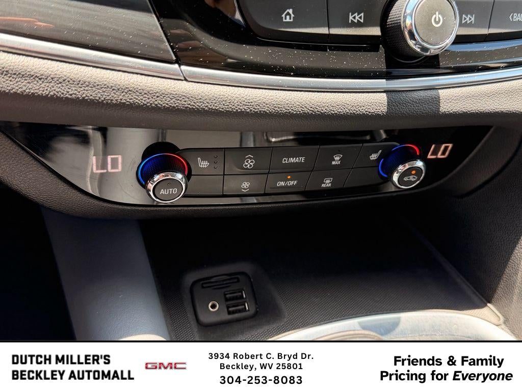 2020 Buick Enclave Essence