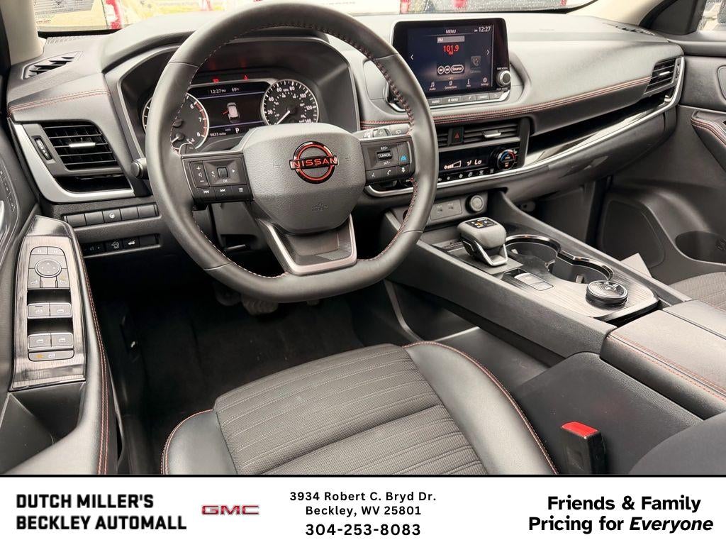 2025 Nissan Rogue Rock Creek