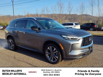 2022 INFINITI QX60 LUXE