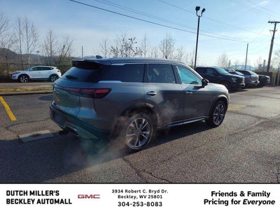 2022 INFINITI QX60 LUXE