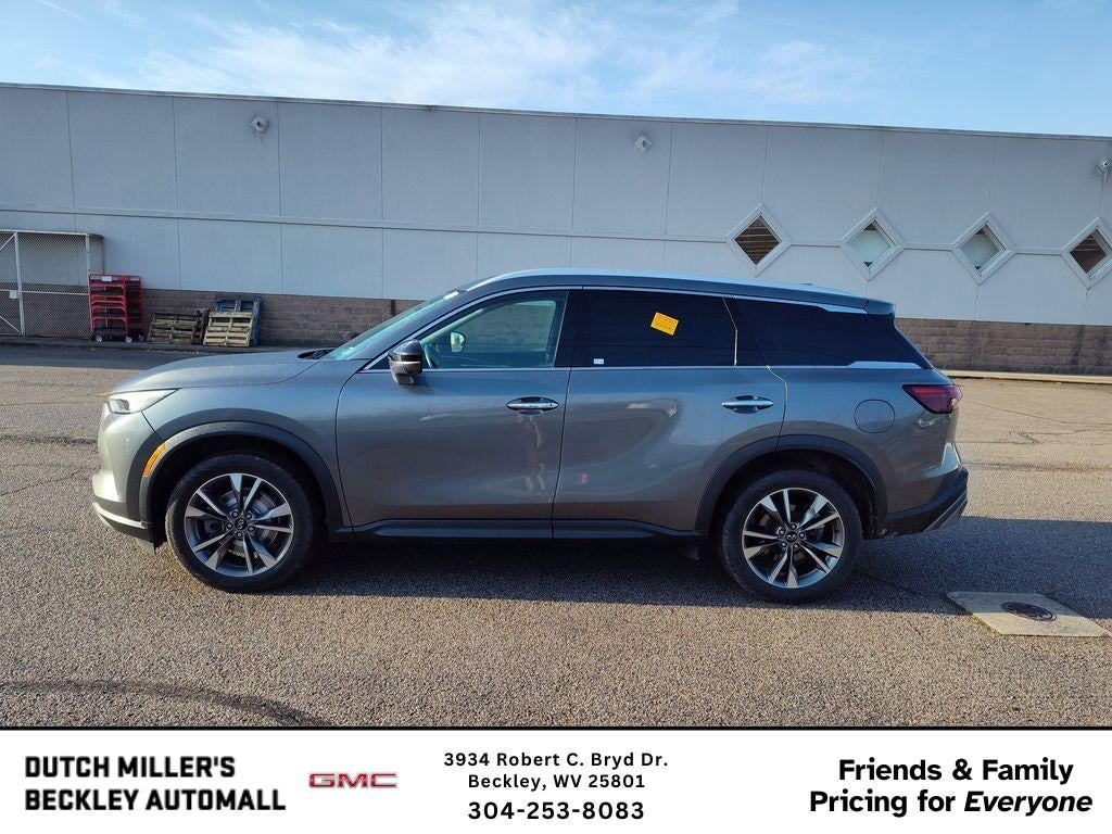 2022 INFINITI QX60 LUXE