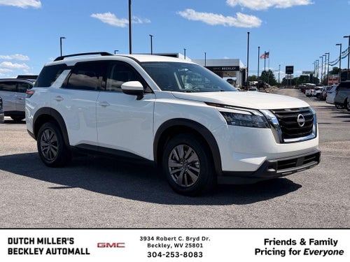 2025 Nissan Pathfinder SV