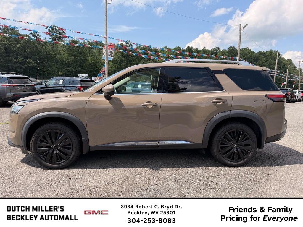 2023 Nissan Pathfinder Platinum