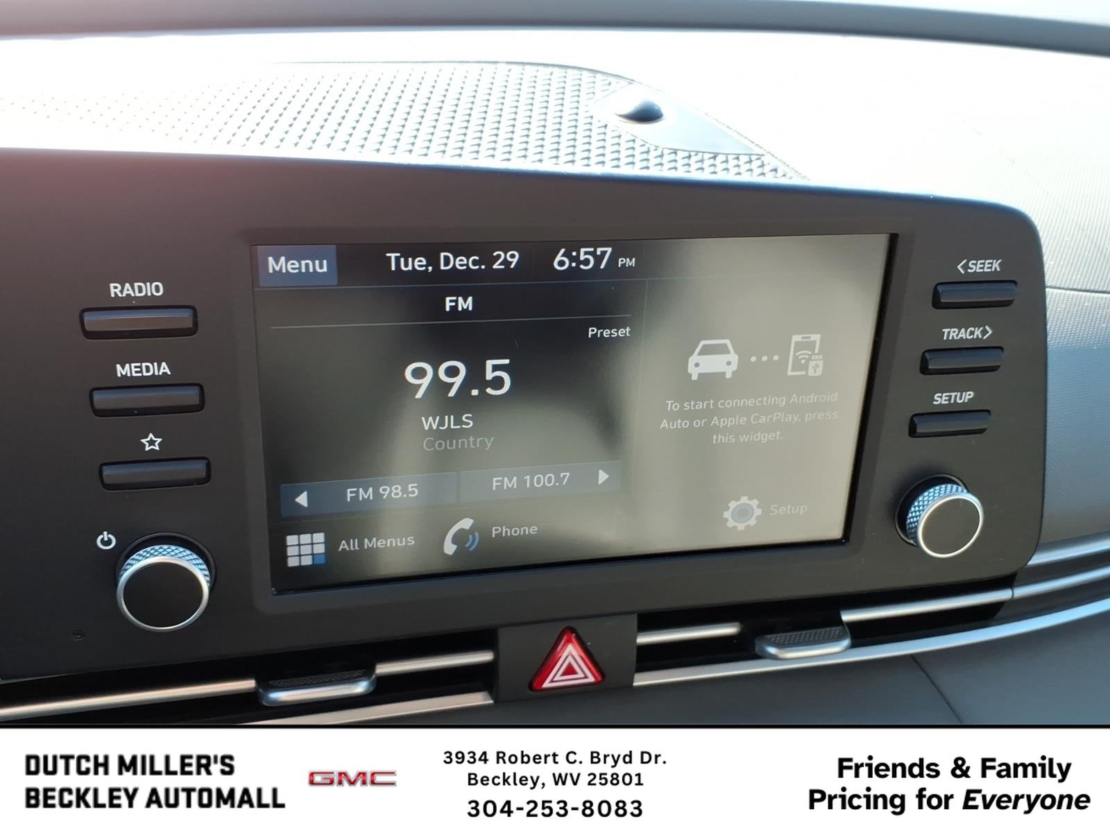 2021 Hyundai Elantra SE