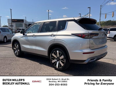 2025 Mitsubishi Outlander SE
