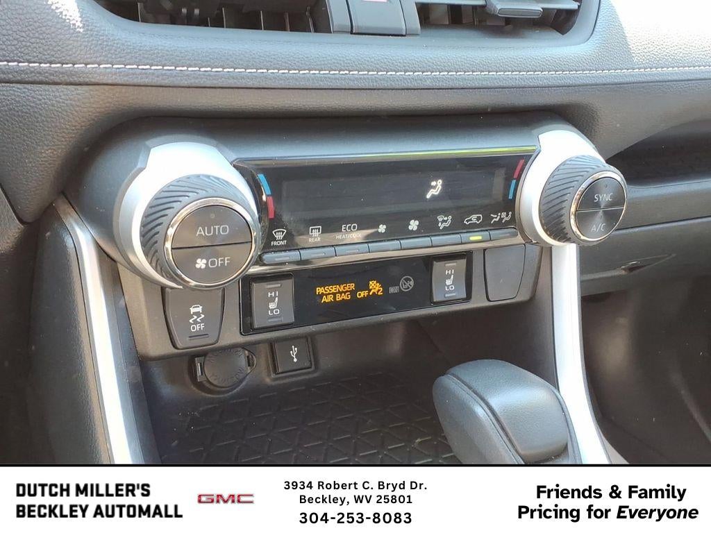 2022 Toyota RAV4 Hybrid XLE