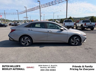 2025 Hyundai Elantra SEL Convenience