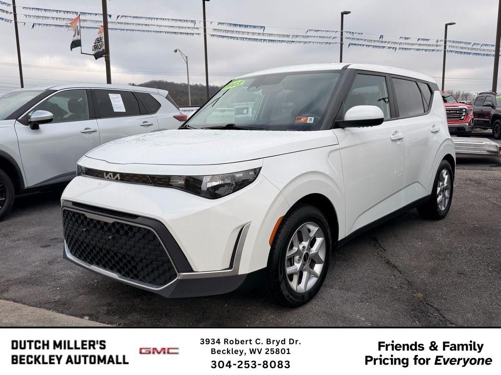 2023 Kia Soul LX