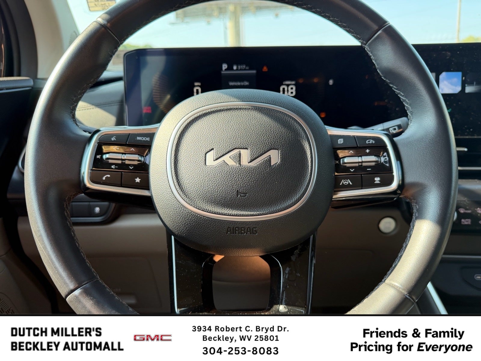 2025 Kia Carnival LXS