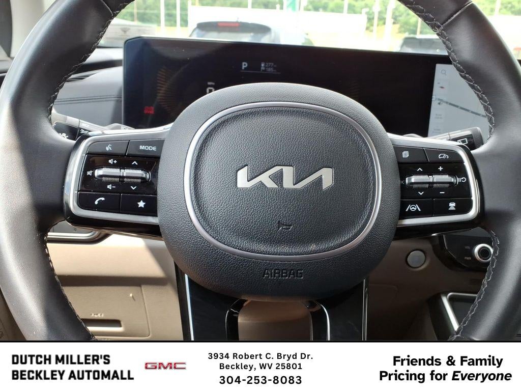 2025 Kia Carnival LXS