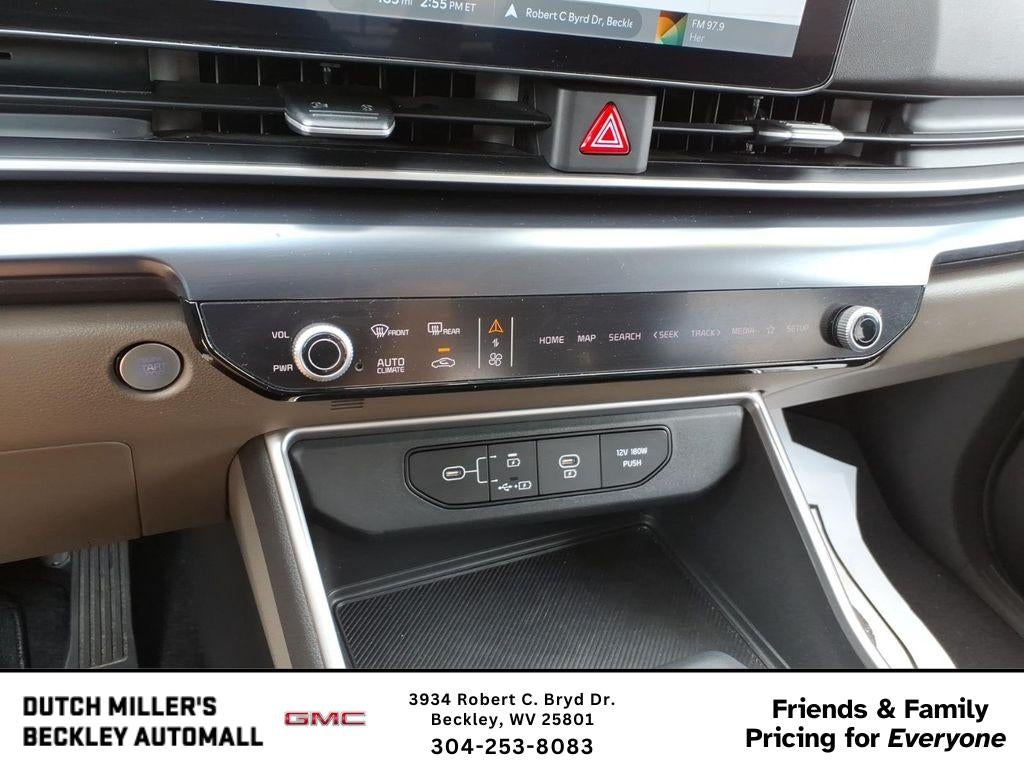 2025 Kia Carnival LXS